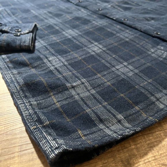 Banana Republic - Navy Plaid Ribbed Button Up - LARGE TALL - Picture 2 of 10